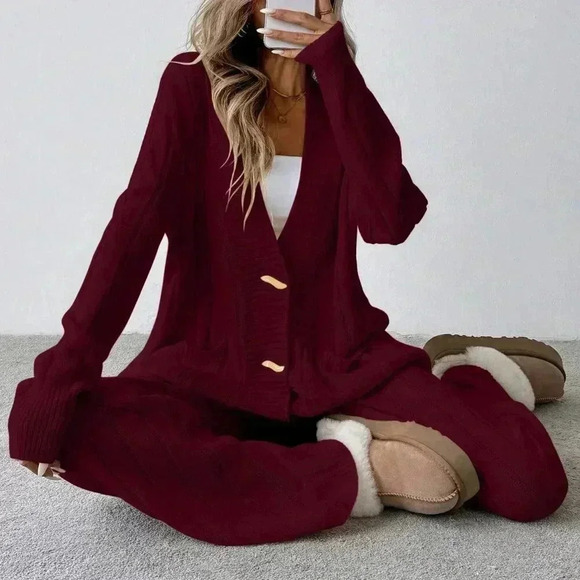 Red Casual Women's Loose Front Button Cardigan And Pants Knitwear Set - Picture 3 of 6
